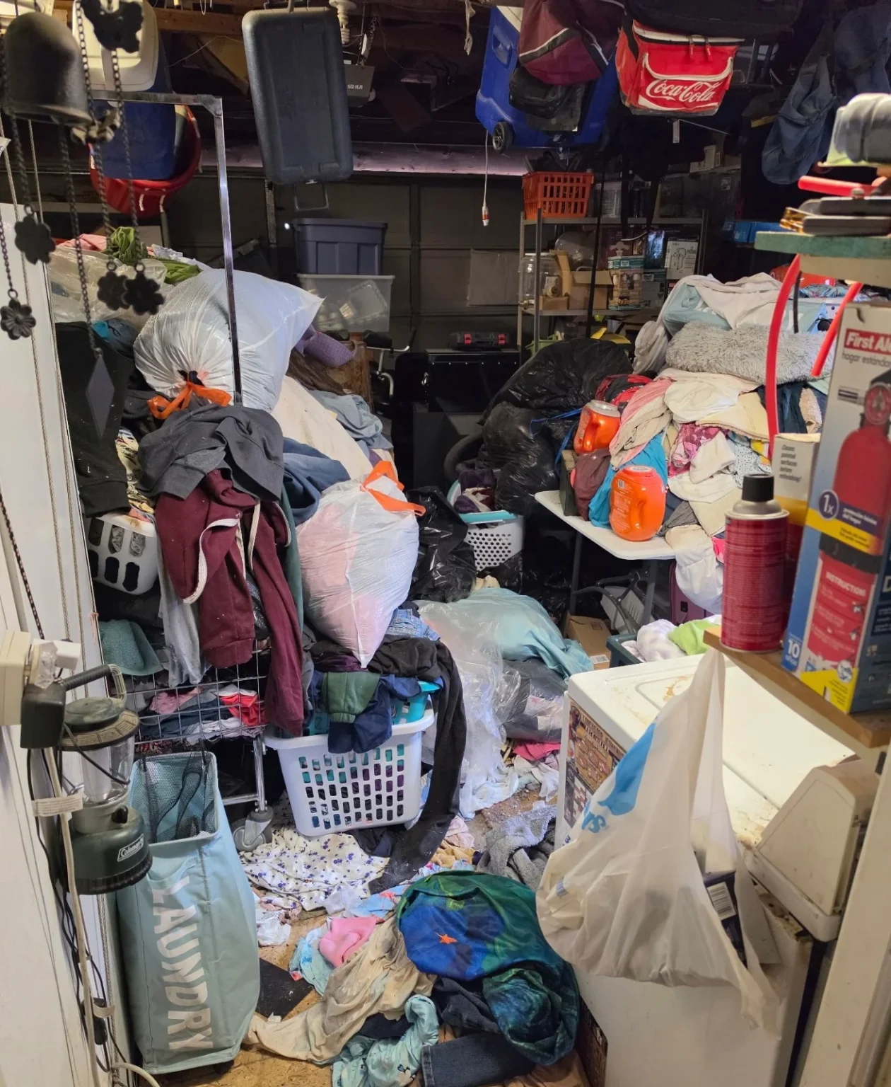Foreclosure Cleanout hauling image