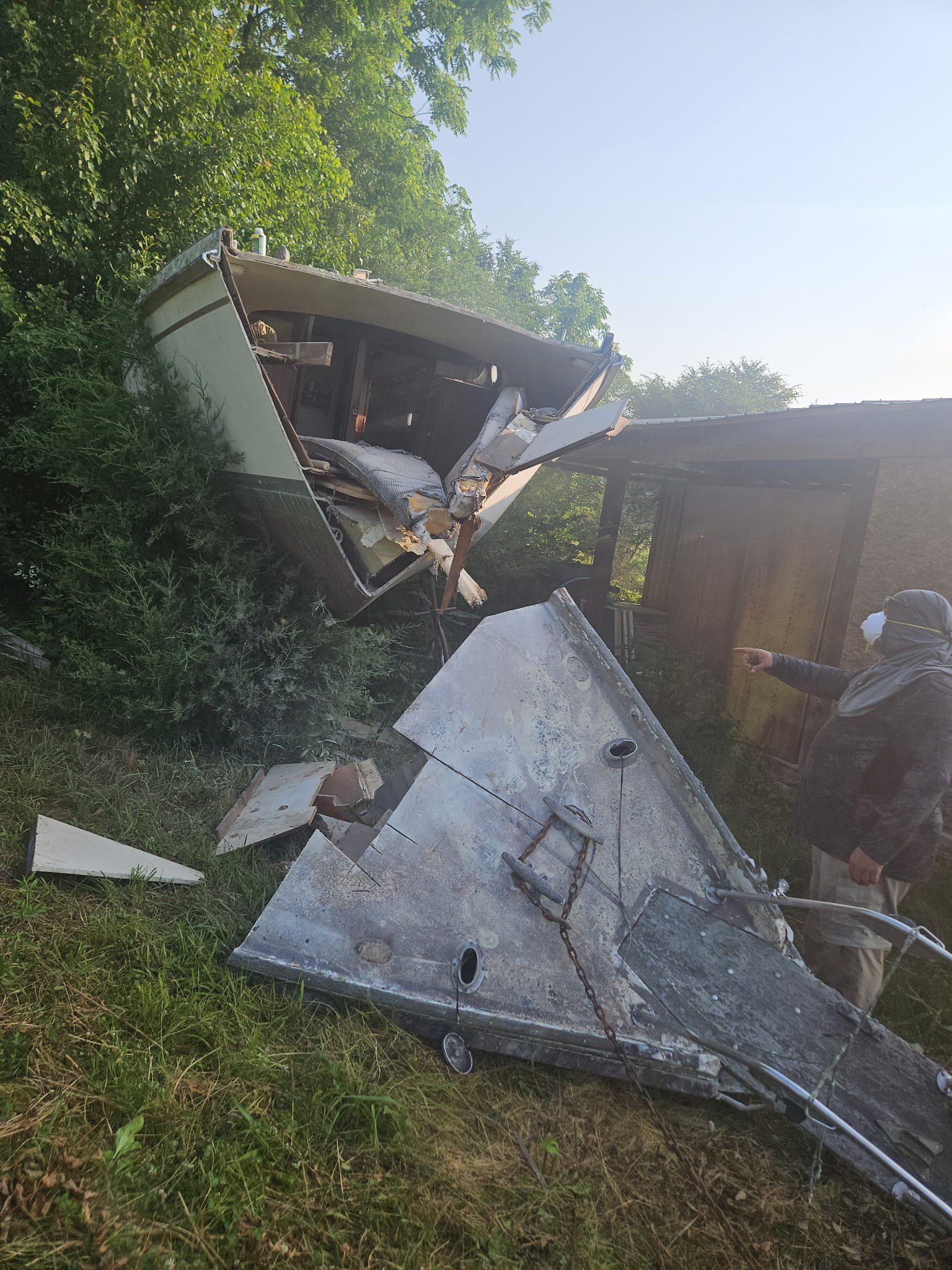 Boat Removal service image